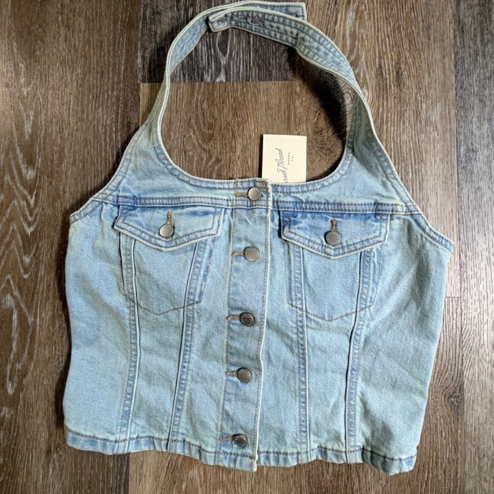 Universal Thread Denim Halter Top Womens Small Blue Button Front Cropped Vest